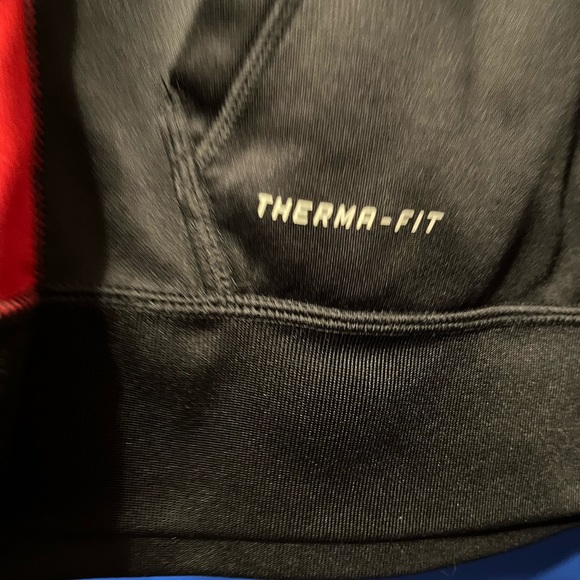 Nike dri-fit red and black sweater kids size L - Picture 2 of 3